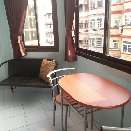 A & P House Apartment Bangkok Bagian luar foto