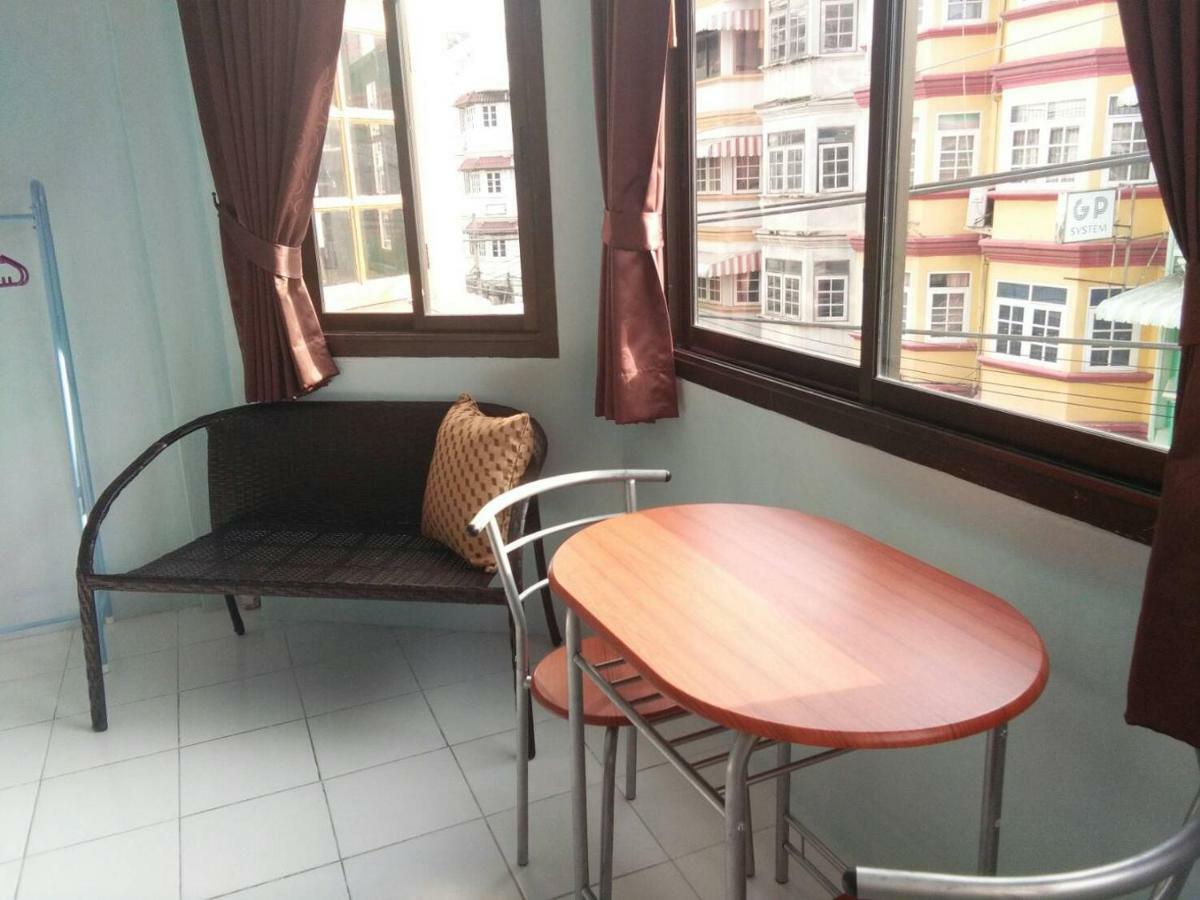 A & P House Apartment Bangkok Bagian luar foto