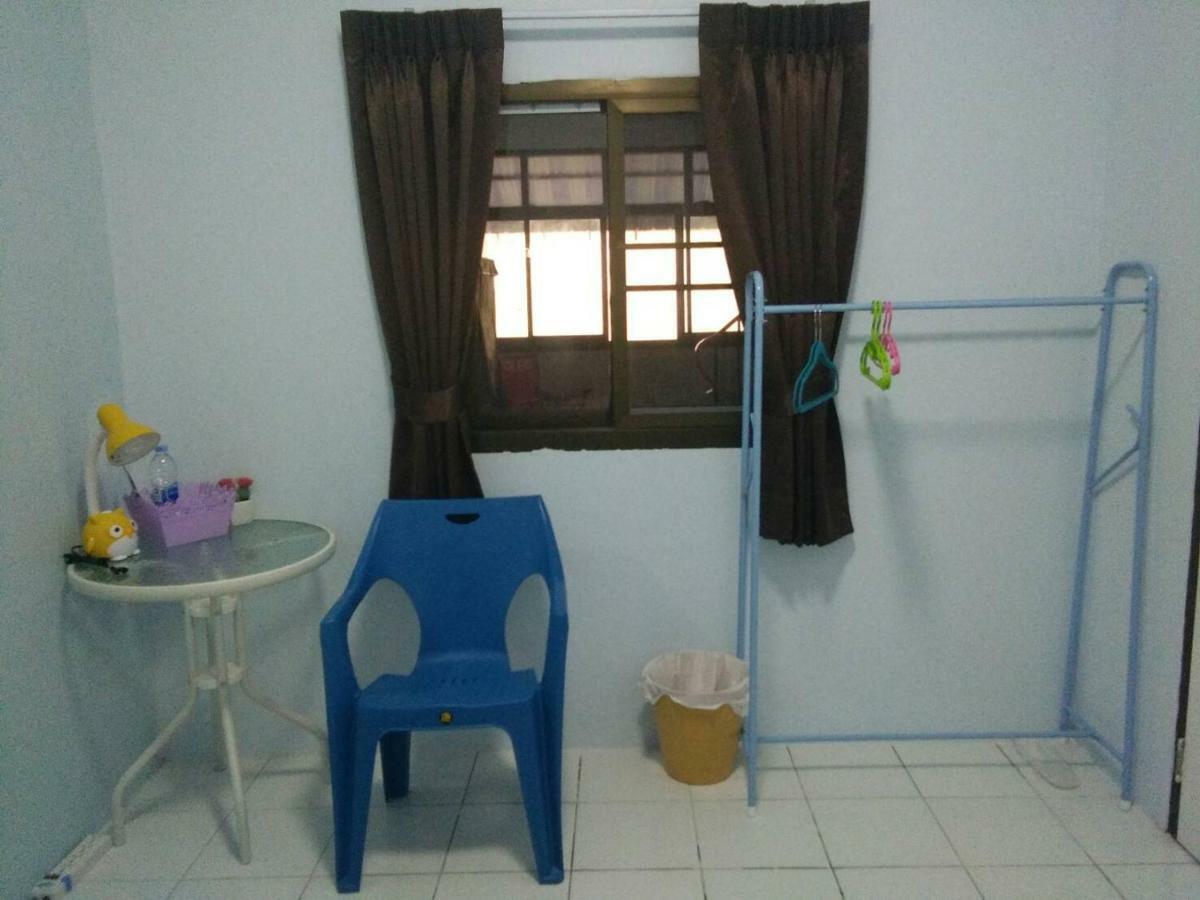A & P House Apartment Bangkok Bagian luar foto