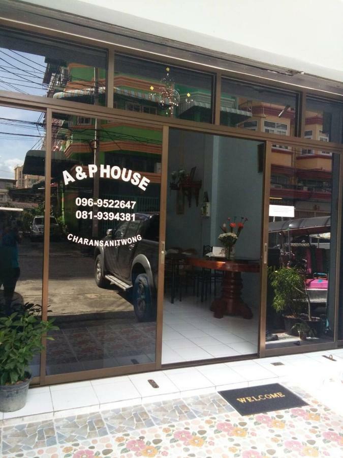 A & P House Apartment Bangkok Bagian luar foto