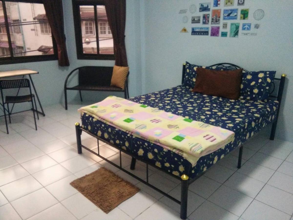 A & P House Apartment Bangkok Bagian luar foto