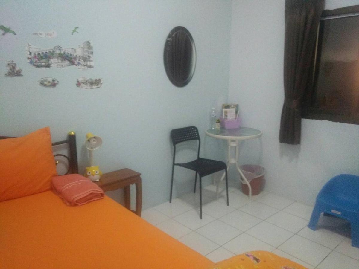 A & P House Apartment Bangkok Bagian luar foto