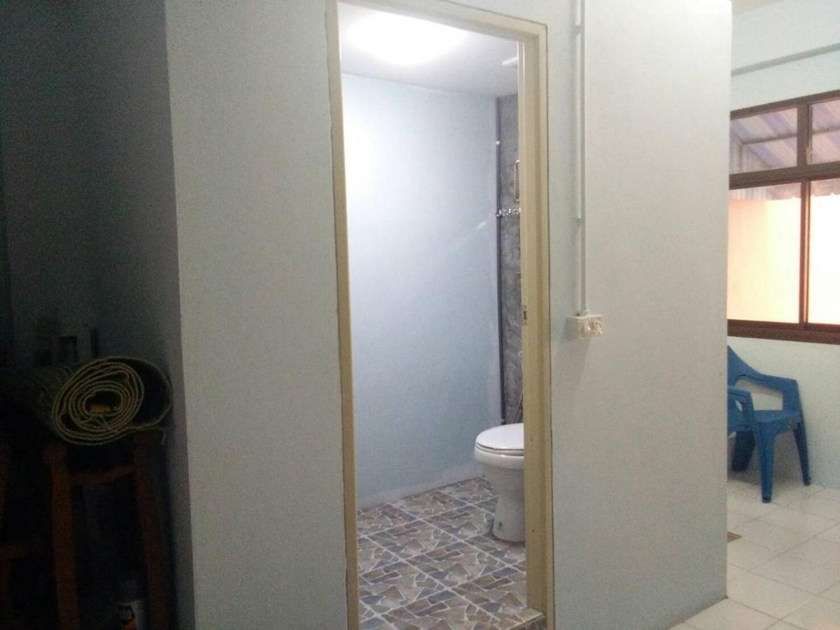 A & P House Apartment Bangkok Bagian luar foto